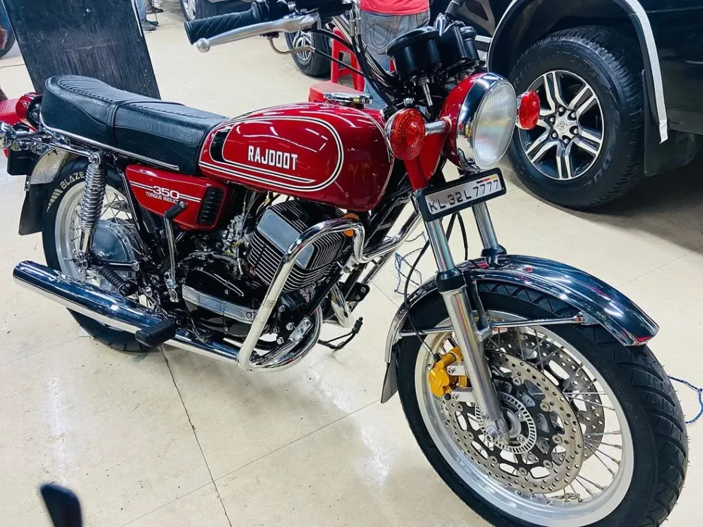 New Rajdoot 350 Price